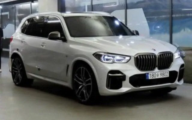 X5 (G05) M50i